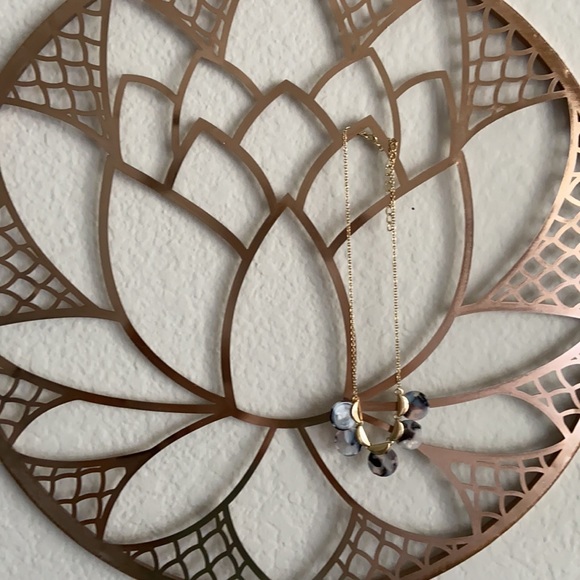 More than Magic Acrylic Marble Necklace - Picture 5 of 6